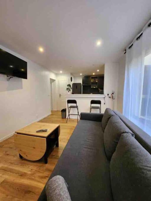 Superbe Appartement A 8 Minutes De La Nation. París Exterior foto